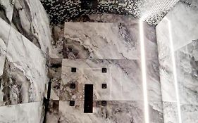Suitedreams - Bali Suite Liege